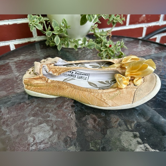 Replay | NWOT yellow suede with lace ballerina flats | size 6 - Picture 6 of 11